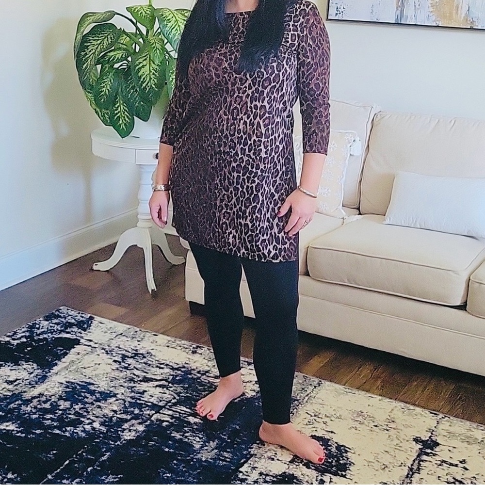 SHIRT/TUNIC: Leopard Print w/Side Split, EUC - image 4